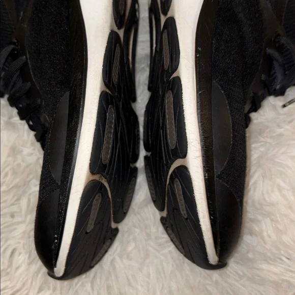 Lululemon Chargefeel Mid Women's Workout Shoe SIZE 9 - Picture 10 of 10